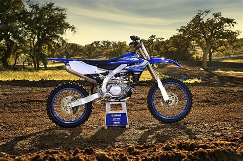 2020 Yamaha YZ450F motocross motorcycle - first look at 2020 YZ models ...