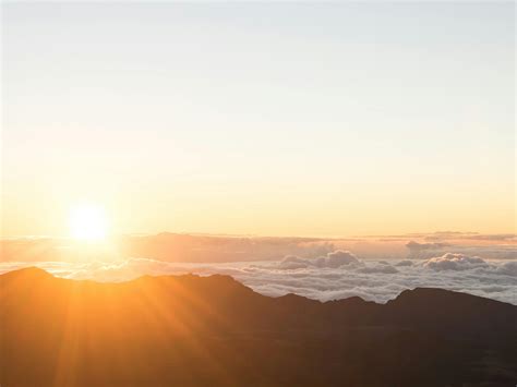 5 Tips for an Amazing Haleakala Sunrise Excursion | Vacasa