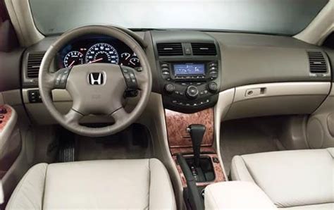 2005 Honda Accord Pictures - 67 Photos | Edmunds