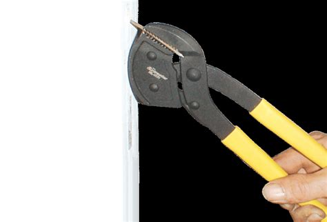 Excalibur Extractor Nail Pliers - The Tradie Magazine