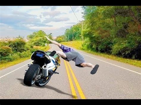 BRUTAL & SCARY MOTORCYCLE CRASH Compilation ★ Ultimate motorcycle fails 2018