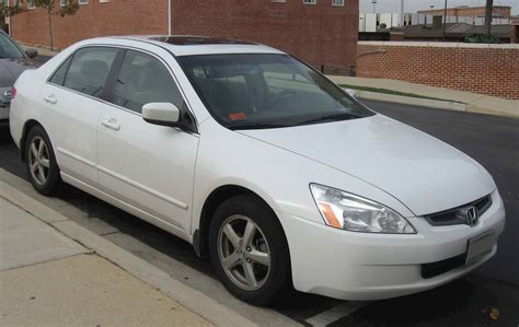 2004 Honda Accord EX - Coupe 2.4L auto w/Leather