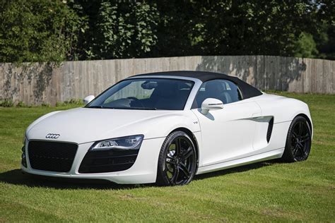 2010 AUDI R8 V10 SPYDER