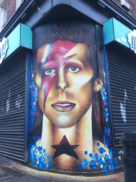 No one in Sheffield thinks their new David Bowie mural looks like David Bowie... - The Poke