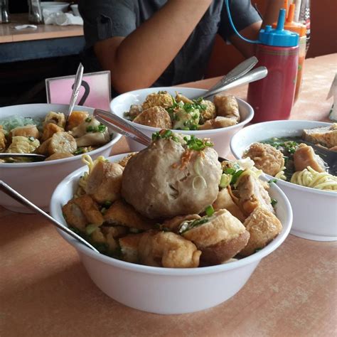 Bakso Damas Tempat Wisata Kuliner Malang yang Banyak Penggemar ...