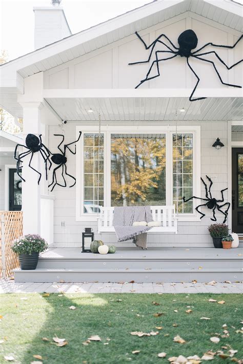 How To Make Giant Halloween Spiders / Diy Giant Spider Decorations Spider Outdoor Halloween ...