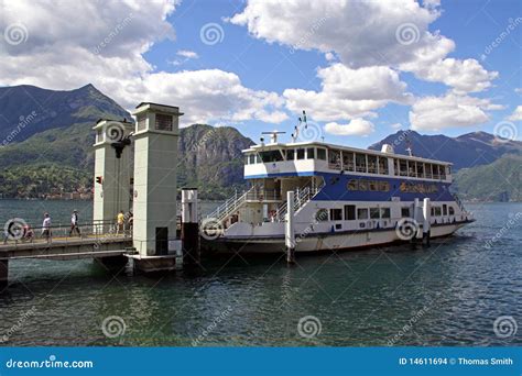 Ferry Boat on Lake Como, Italy Editorial Stock Image - Image of landscape, vacation: 14611694