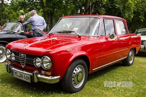 1972 Alfa Romeo Giulia Super (front view) | 1970s | Paledog Photo Collection