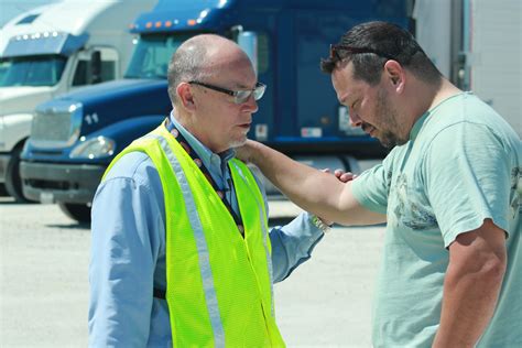 Port Workers – Texas Port Ministry