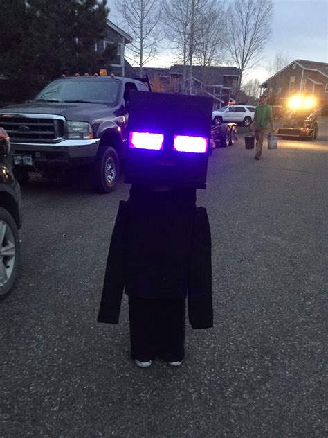 Minecraft enderman costume | Minecraft birthday, Halloween party, Halloween costumes