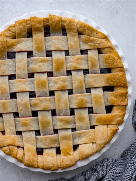 Lattice Pie Crust | The Recipe Critic