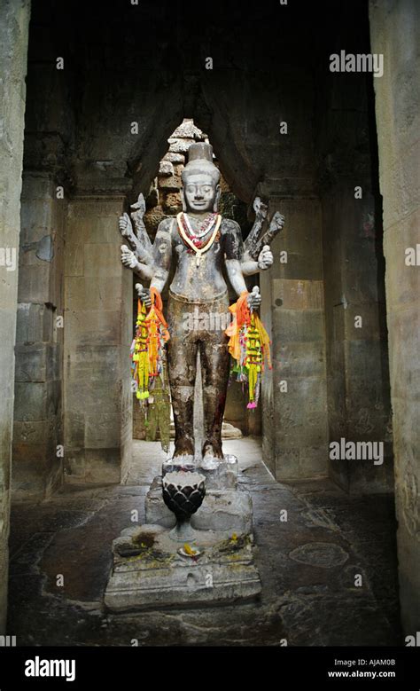 Altar to Vishnu Angkor Wat Cambodia Stock Photo - Alamy