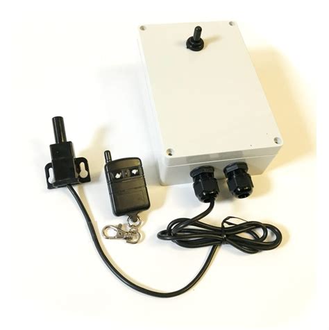 Remote Control Systems for Boat Lifts - GAMA Electronics Inc.