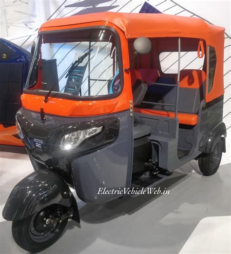 Bajaj electric autorickshaw (Bajaj RE EV) specs revealed [Update]