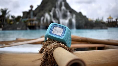 A day at Volcano Bay with Universal's line-killing TapuTapu wearable ...