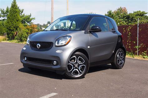 2016 smart fortwo Review - AutoGuide.com News