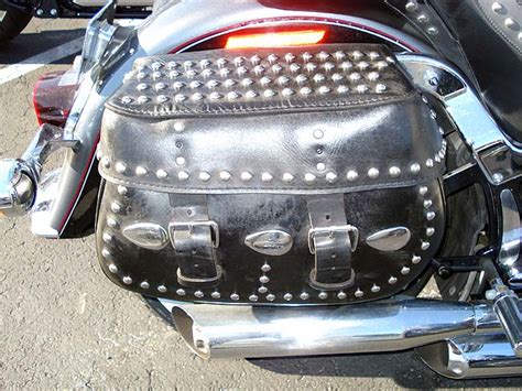 1993-harley-davidson-heritage-softail-classic-saddlebags - Leather Lid ...