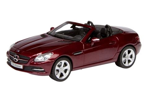 Mercedes Benz SLK (red) - Die-cast model - Schuco 450745300