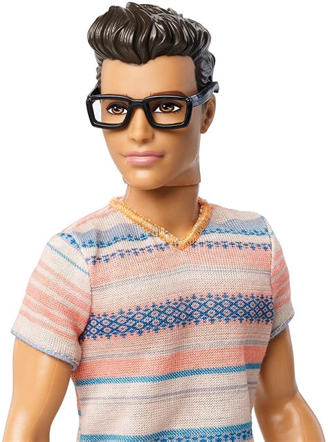 Mattel Barbie DMF41 - Modepuppe, Fashionistas Freund mit Brille: Amazon ...