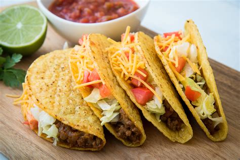 Chicago's Best Tacos Are At This Restaurant, According To Yelp ...