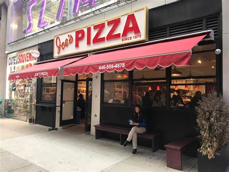 31 Days of Pizza: Day 26, 2017: Joe's Pizza (Midtown, NYC)