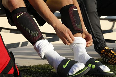 Nike® Soccer Shin Guards Size Chart