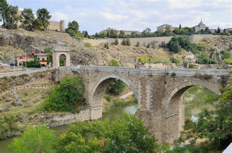 Alcantara Bridge, Toledo, Spain Free Stock Photo - Public Domain Pictures