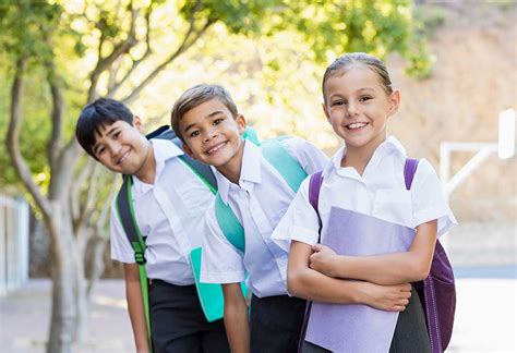 Pros and Cons of School Uniforms for Kids