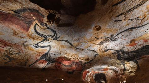 Lascaux Cave Painting – Bing Wallpaper Download