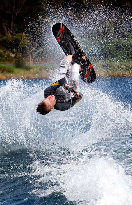 Water-skiing championship tricks – Powered water sports – Te Ara Encyclopedia of New Zealand