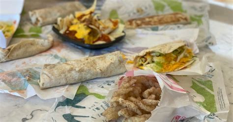 Order Everything on the Taco Bell Dollar Menu for Under $10 | Hip2Save