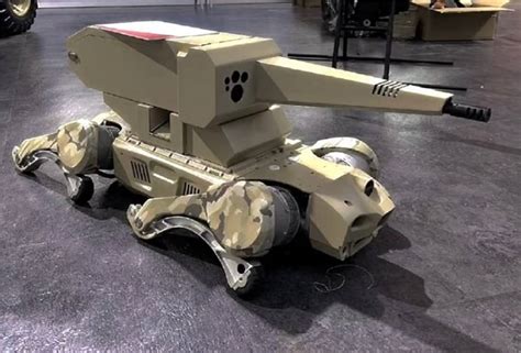 China unveiled a combat robot-dog with an automatic cannon | Gagadget.com