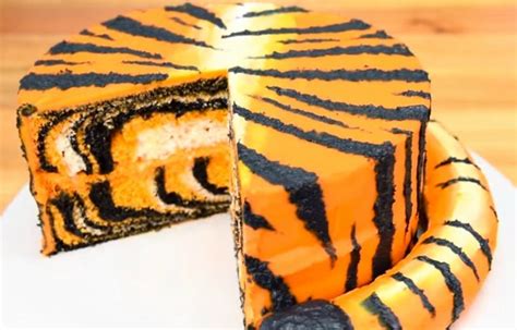 How to Make a Tiger Cake