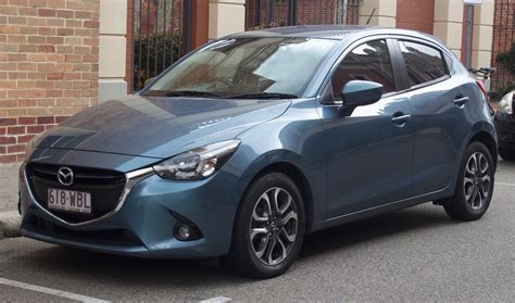 Mazda Mazda2 Hatchback Photos and Specs. Photo: Mazda Mazda2 Hatchback best specifications and ...