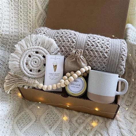 45 Best Gift Boxes for Women to make her day - atinydreamer