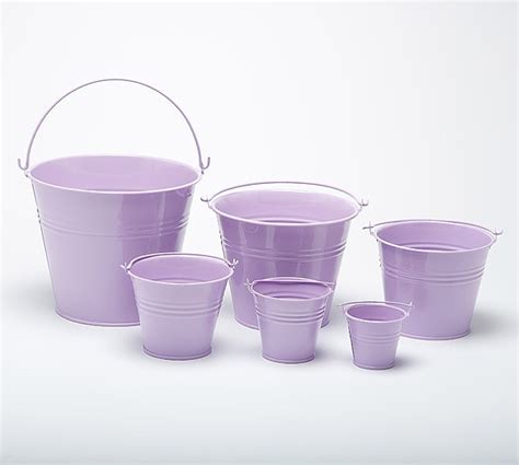 Appartamento e famiglia: Small metal pale buckets for crafts