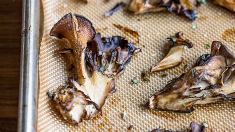 Roasted Hen Of The Woods Recipe | Besto Blog