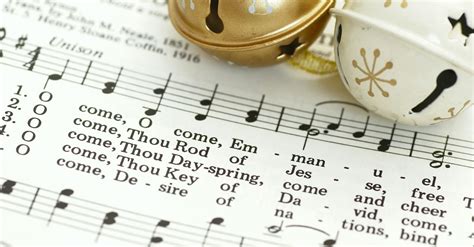 7 Beautiful Advent Hymns for Hope