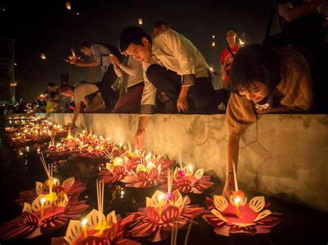 Loy Krathong Festival - Thai Festival - Guide to Thailand