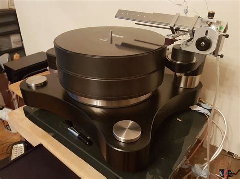 High quality turntable Photo #1654135 - UK Audio Mart