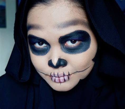 Easy Halloween Makeup Tutorial: 3 Products Skull Makeup + Youtube Tutorial