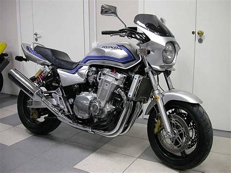 Honda Honda CB1300 Super Four ABS - Moto.ZombDrive.COM