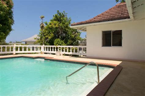 Guest houses in Montego Bay, Jamaica - price from $44, reviews | Planet of Hotels