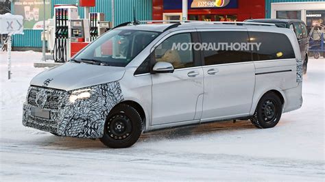 2024 Mercedes-Benz V-Class spy shots