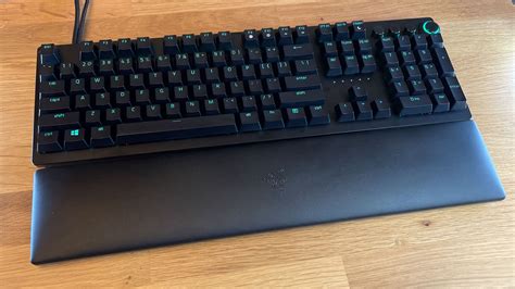 Razer Huntsman V2 Analog Optical Gaming Keyboard - Review 2021 - Cybertechbiz.com