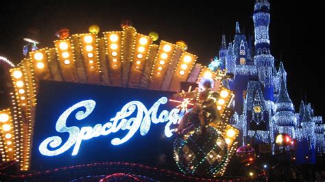 Disney World Nighttime Parade - YouTube