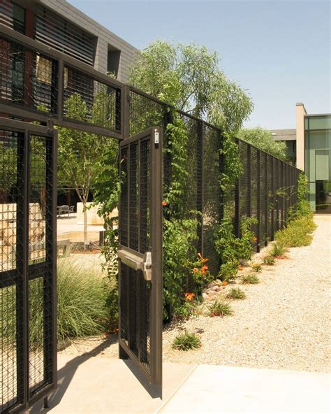 greenscreen® Fencing Installation. Light in weight but incredibly strong, greenscreen®’s three ...