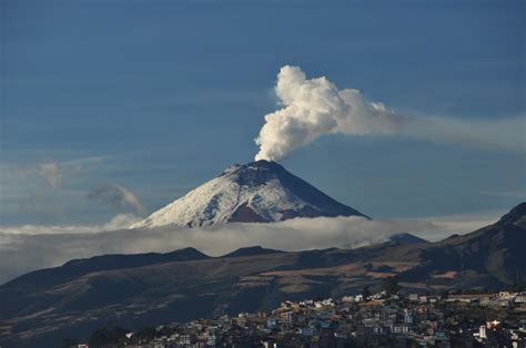 VOLCANES ACTIVOS DEL ECUADOR QUE DEBES CONOCER