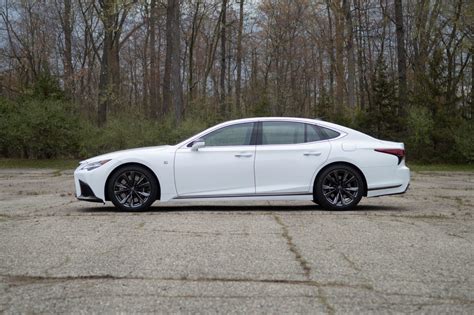 2021 Lexus LS 500 F Sport is sprightly for something so large - CNET