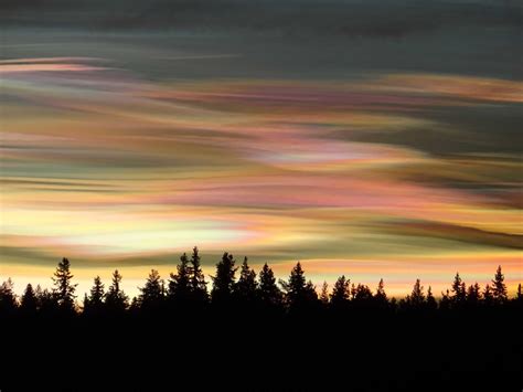 Nacreous clouds | International Cloud Atlas